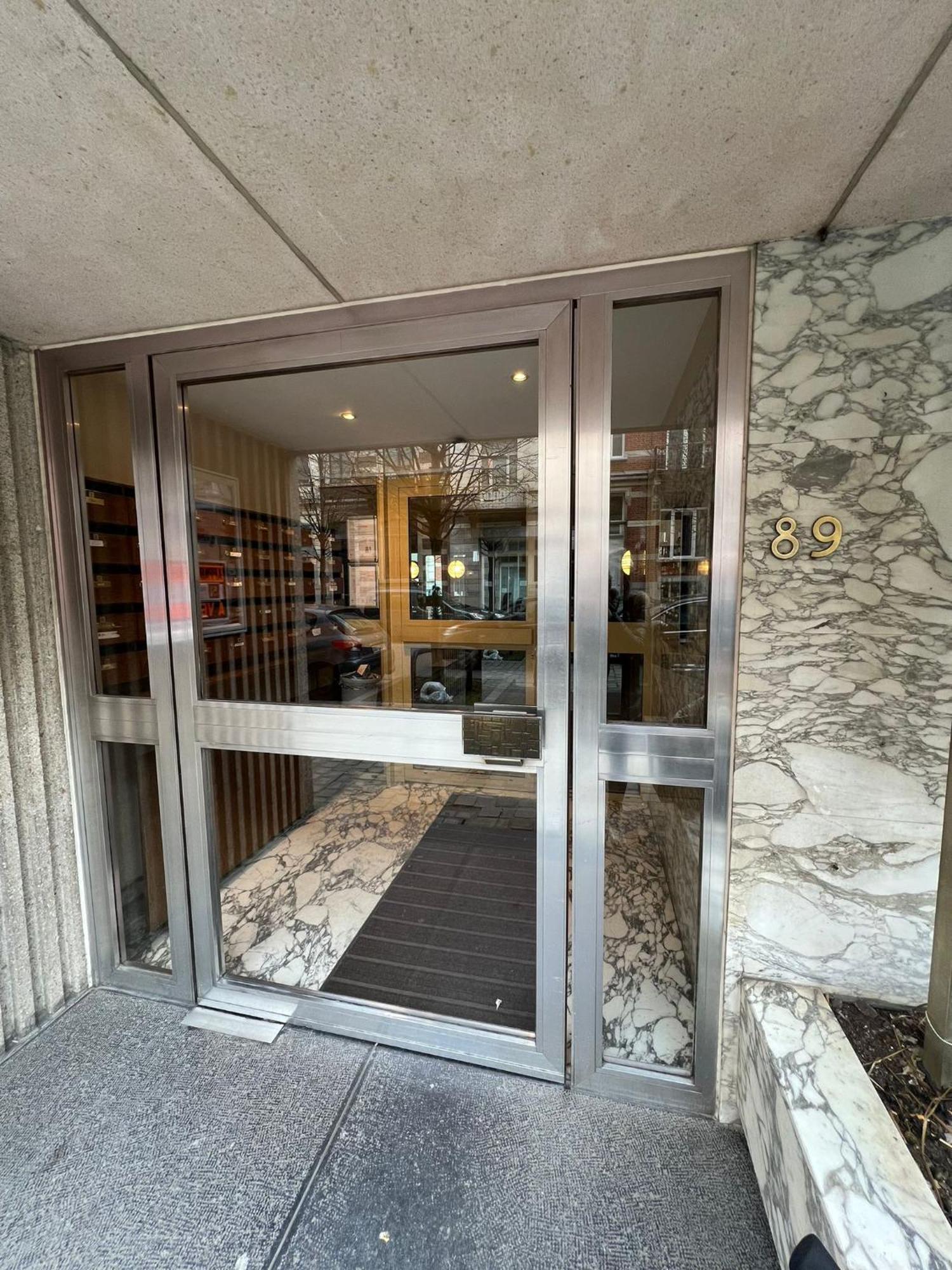 Beautiful Luxurious Studio In The Heart Of The European Quarter Bruxelles
